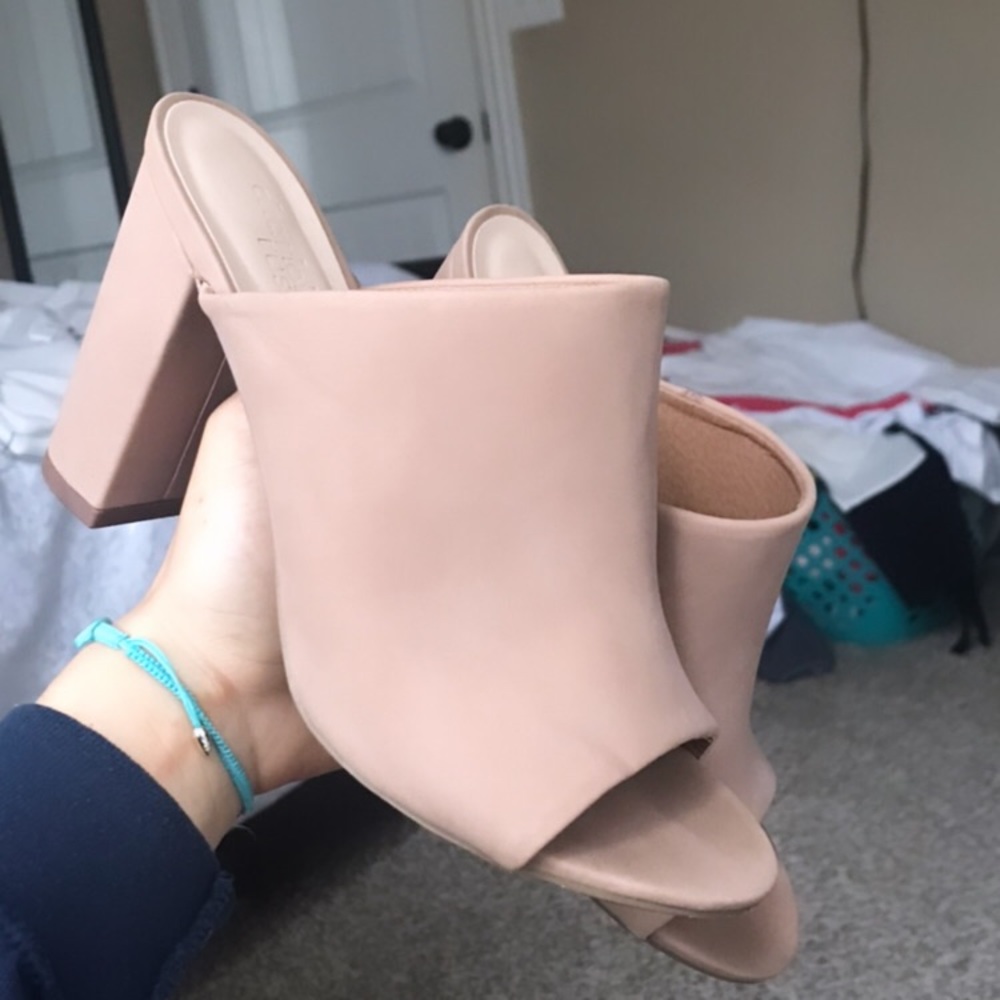 Charlotte Russe Heel